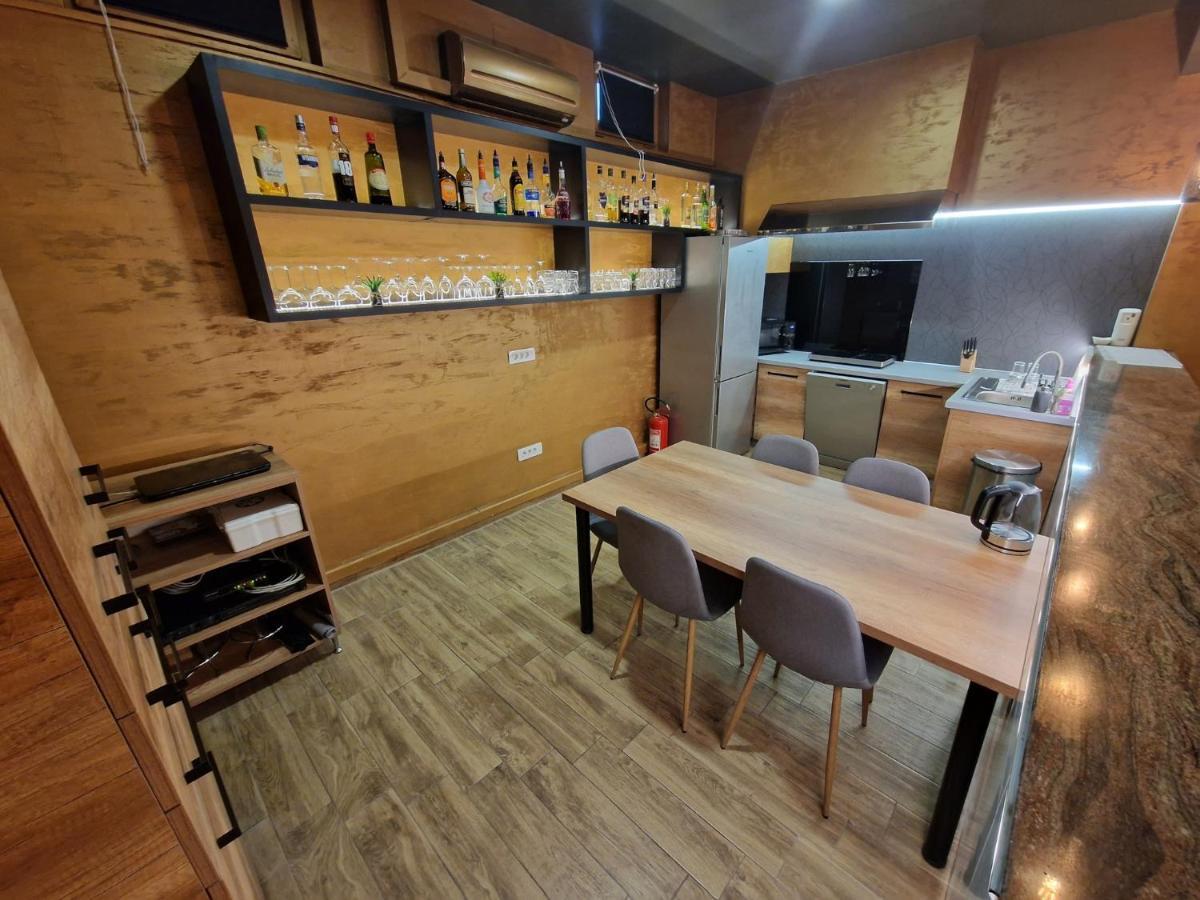 Apartmani New York Nova Gradiska Buitenkant foto