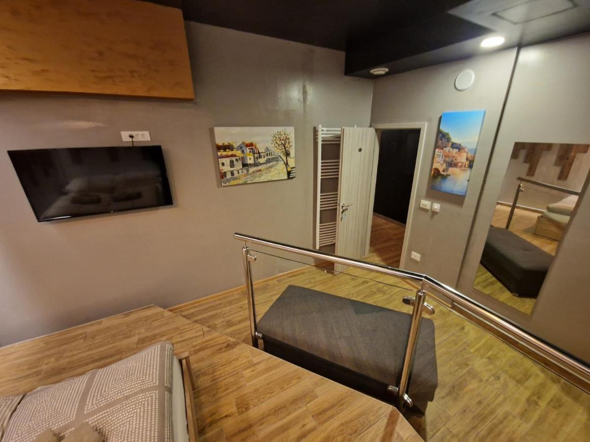 Apartmani New York Nova Gradiska Buitenkant foto