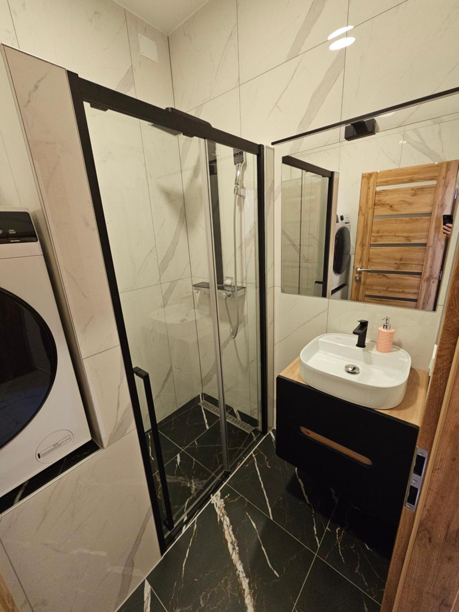 Apartmani New York Nova Gradiska Buitenkant foto